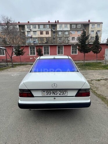 Mercedes E 200 1989, 325,000 km - 2.0 l - Sumqayıt