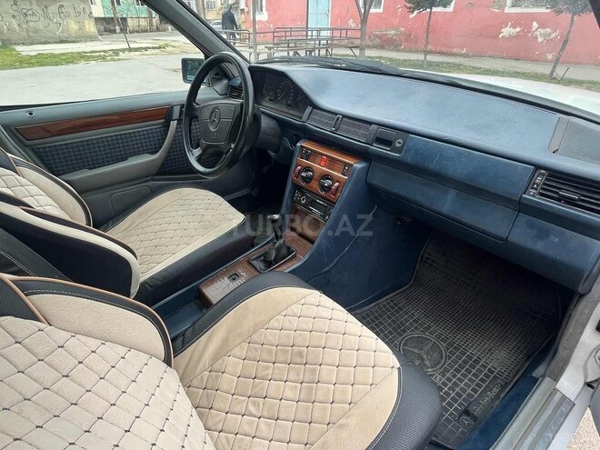 Mercedes E 200 1989, 325,000 km - 2.0 l - Sumqayıt