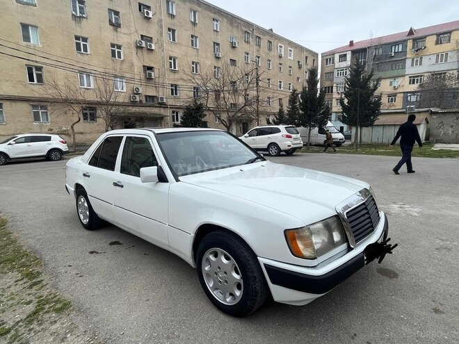 Mercedes E 200 1989, 325,000 km - 2.0 l - Sumqayıt