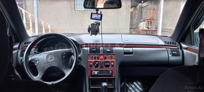 Mercedes E 220 1999, 398,052 km - 2.2 л - Bakı
