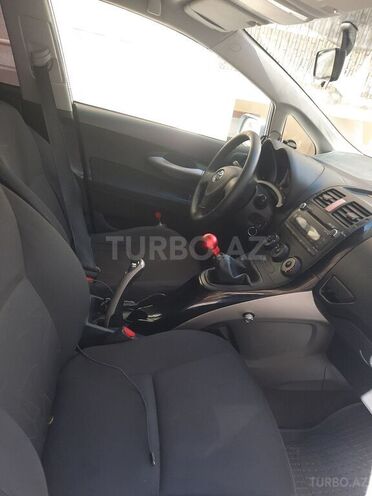 Toyota Auris 2007, 225,000 km - 1.4 l - Bakı