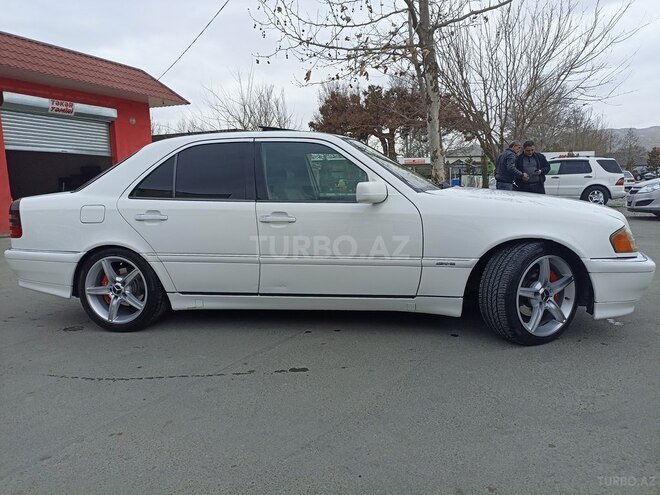 Mercedes C 230 1999, 421,648 km - 2.3 l - Mingəçevir