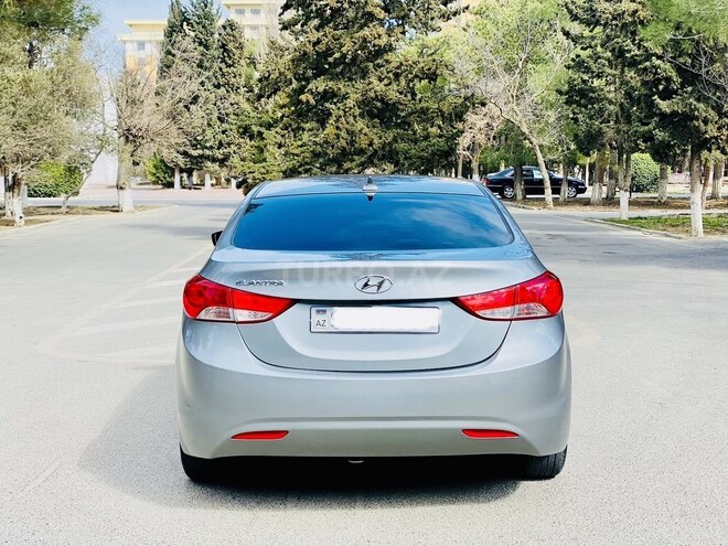 Hyundai Elantra 2013, 180,247 km - 1.8 l - Bakı