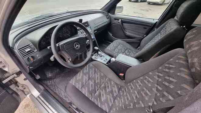 Mercedes C 200 1997, 123,456 km - 2.0 l - Bakı