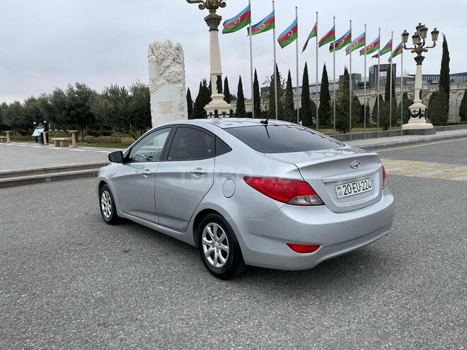 Hyundai Accent 2012, 180,000 km - 1.6 л - Gəncə