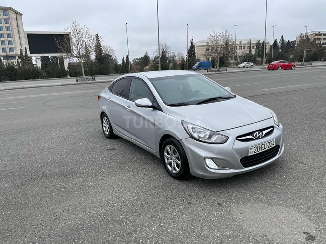 Hyundai Accent 2012, 180,000 km - 1.6 л - Gəncə