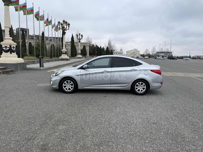 Hyundai Accent 2012, 180,000 km - 1.6 л - Gəncə