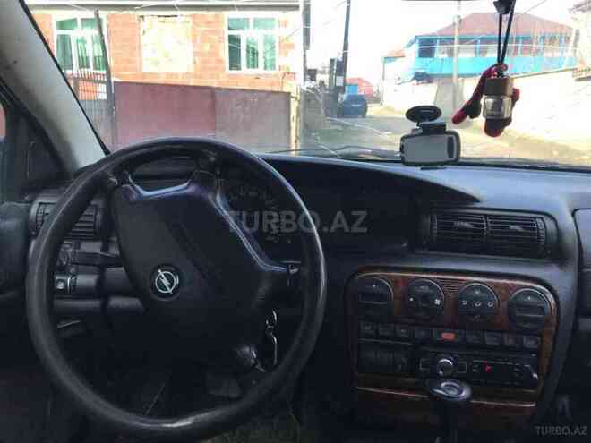 Opel Omega 1996, 508,000 km - 2.5 l - Qusar