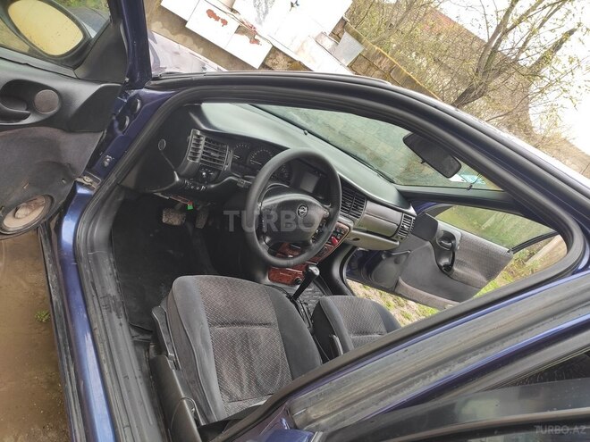 Opel Vectra 1996, 418,000 km - 2.0 l - Bakı