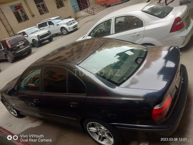 BMW 528 1999, 390,000 km - 2.8 л - Bakı