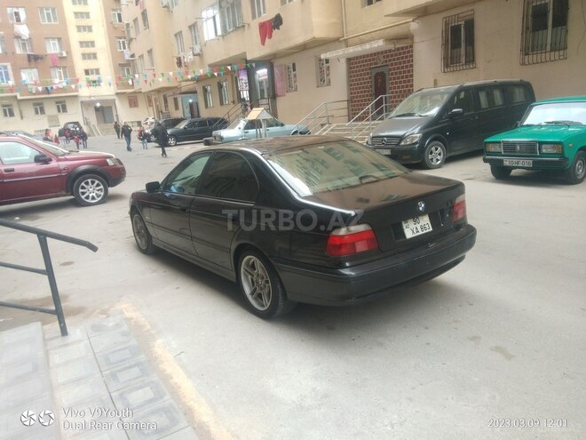 BMW 528 1999, 390,000 km - 2.8 л - Bakı