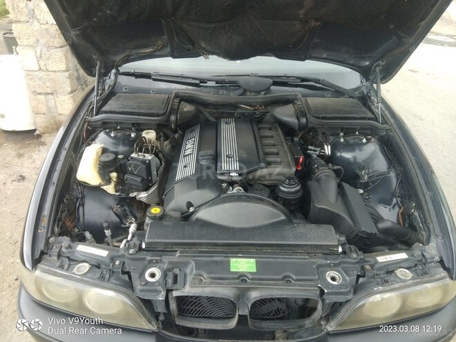 BMW 528 1999, 390,000 km - 2.8 л - Bakı