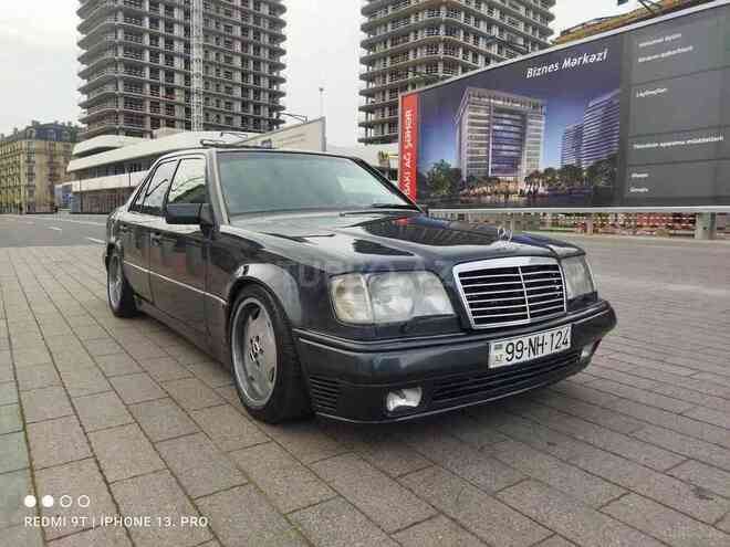 Mercedes E 220 1995, 150,000 km - 2.2 л - Bakı