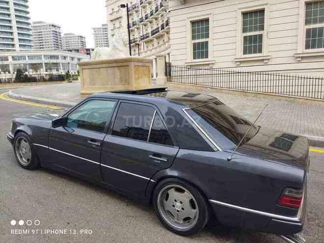 Mercedes E 220 1995, 150,000 km - 2.2 л - Bakı