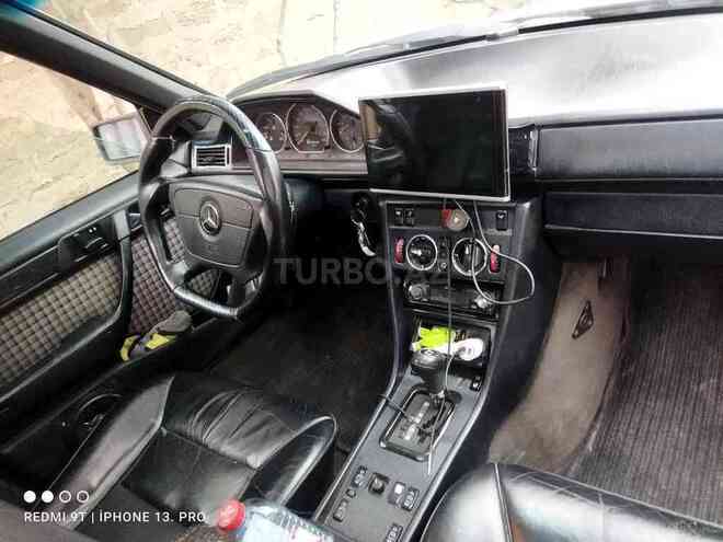 Mercedes E 220 1995, 150,000 km - 2.2 л - Bakı