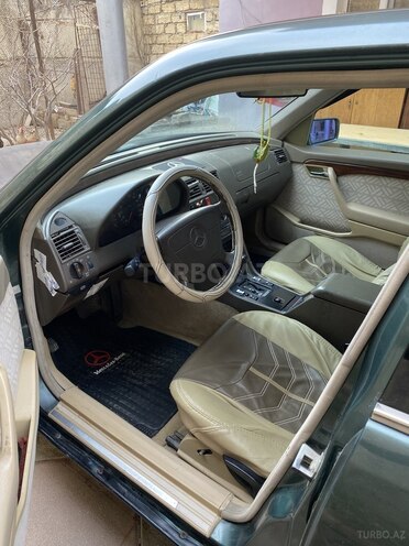 Mercedes C 220 1994, 590,000 km - 2.2 л - Sumqayıt
