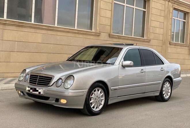 Mercedes E 220 2001, 338,000 km - 2.2 l - Bakı