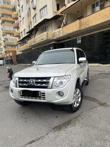 Mitsubishi Pajero 2014, 147,000 km - 3.8 л - Bakı
