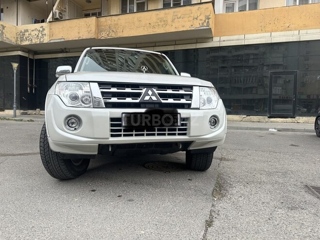 Mitsubishi Pajero 2014, 147,000 km - 3.8 л - Bakı