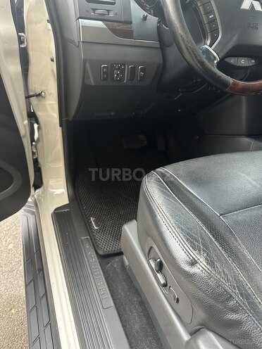 Mitsubishi Pajero 2014, 147,000 km - 3.8 л - Bakı