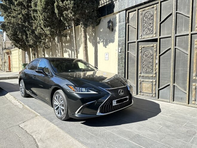Lexus ES 300h 2021, 26,000 km - 2.5 л - Bakı