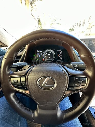 Lexus ES 300h 2021, 26,000 km - 2.5 л - Bakı