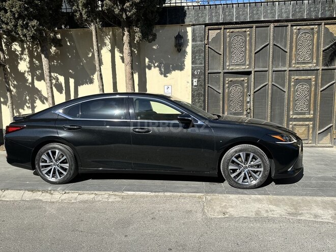 Lexus ES 300h 2021, 26,000 km - 2.5 л - Bakı