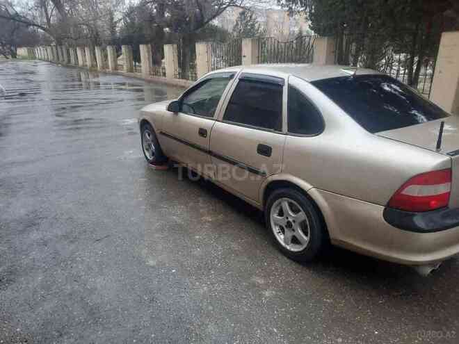 Opel Vectra 1996, 283,000 km - 1.8 l - Sumqayıt