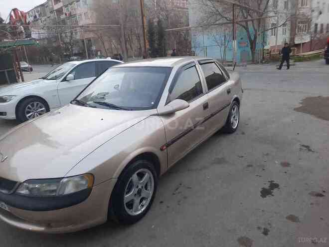 Opel Vectra 1996, 283,000 km - 1.8 l - Sumqayıt