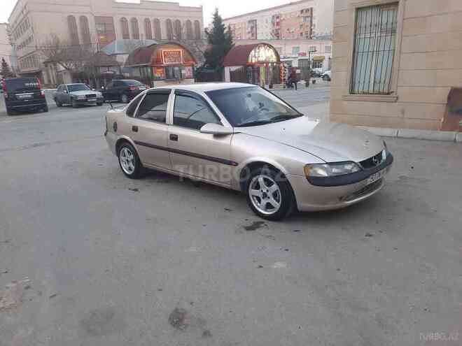 Opel Vectra 1996, 283,000 km - 1.8 l - Sumqayıt