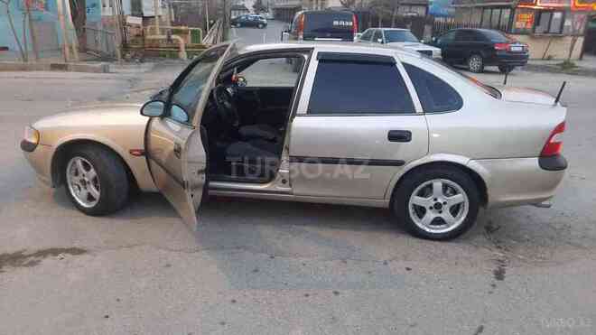 Opel Vectra 1996, 283,000 km - 1.8 l - Sumqayıt