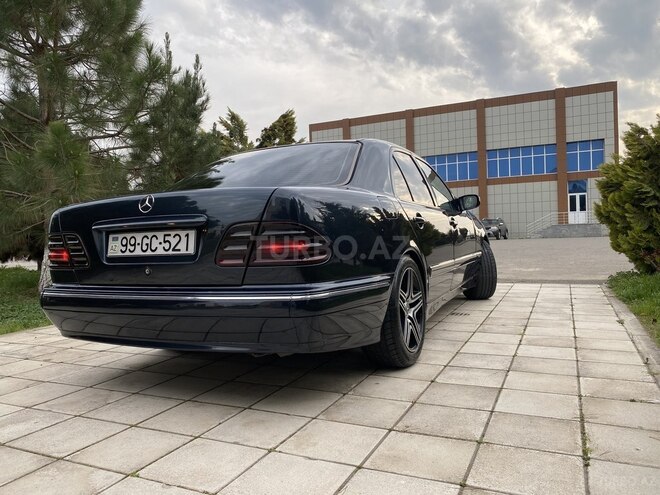 Mercedes E 220 2001, 440,000 km - 2.2 l - Sabirabad