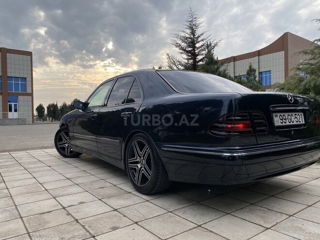 Mercedes E 220 2001, 440,000 km - 2.2 l - Sabirabad