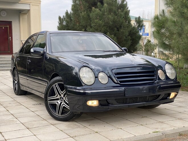 Mercedes E 220 2001, 440,000 km - 2.2 l - Sabirabad