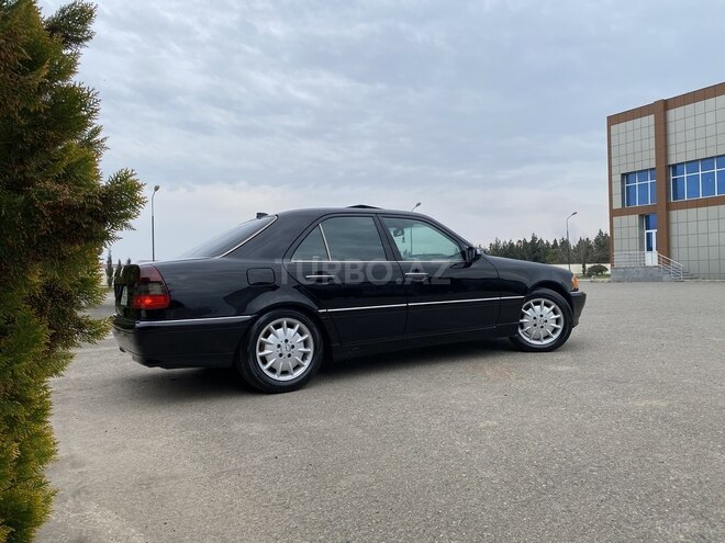 Mercedes C 230 1999, 320,000 km - 2.3 l - Sabirabad