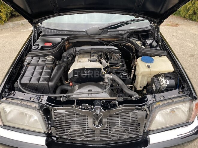 Mercedes C 230 1999, 320,000 km - 2.3 l - Sabirabad