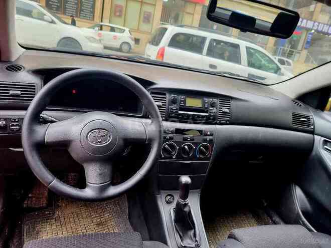 Toyota Corolla 2005, 242,315 km - 1.4 l - Bakı
