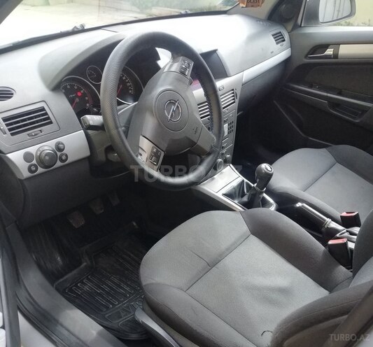 Opel Astra 2006, 274,000 km - 1.4 л - Bakı
