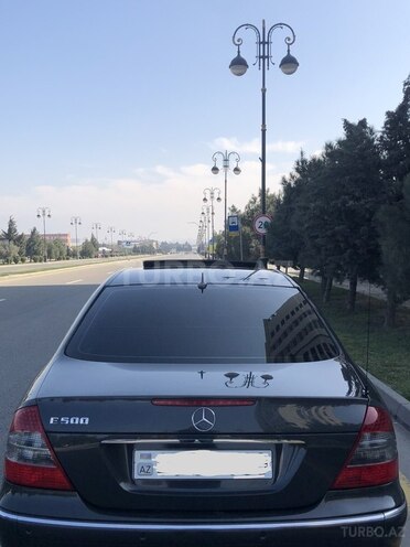 Mercedes E 270 2003, 256,000 km - 2.7 l - Bakı
