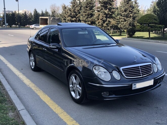 Mercedes E 270 2003, 256,000 km - 2.7 l - Bakı