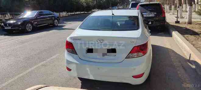 Hyundai Accent 2013, 307,000 km - 1.6 l - Şirvan