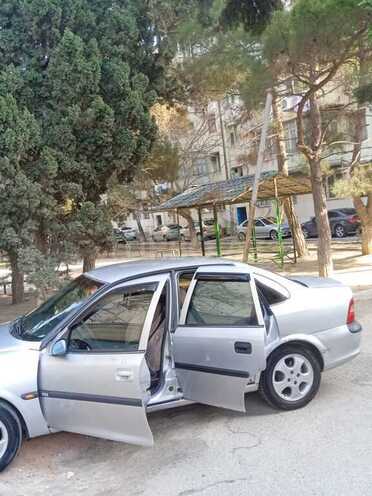 Opel Vectra 1997, 300,000 km - 1.6 l - Bakı