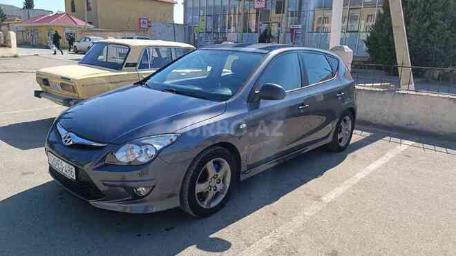 Hyundai i30 2010, 100,000 km - 1.4 l - Gəncə