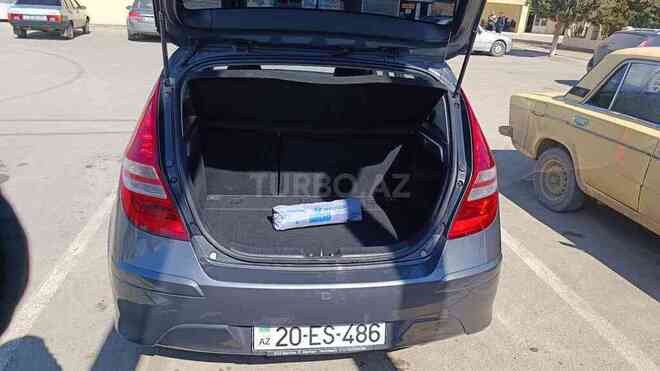 Hyundai i30 2010, 100,000 km - 1.4 l - Gəncə