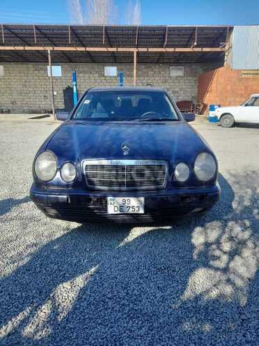 Mercedes E 220 1999, 386,000 km - 2.2 l - Ucar