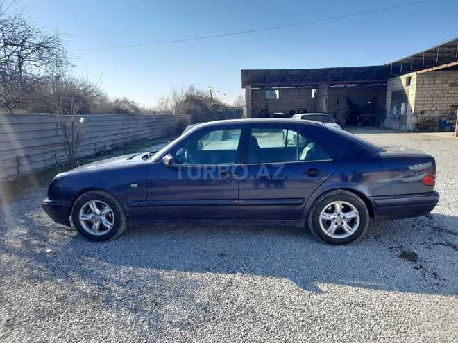 Mercedes E 220 1999, 386,000 km - 2.2 l - Ucar