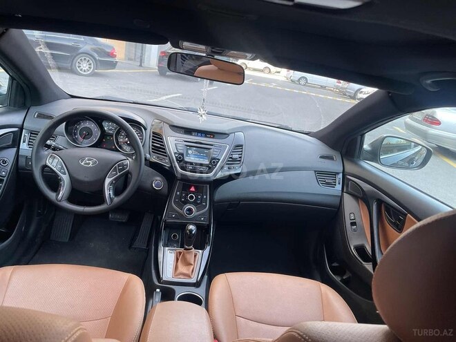 Hyundai Elantra 2015, 160,000 km - 1.8 л - Bakı