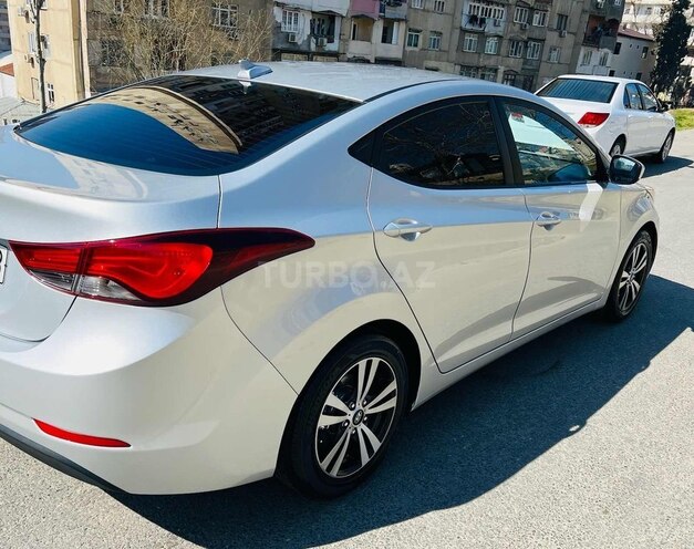 Hyundai Elantra 2015, 120,701 km - 1.8 l - Bakı