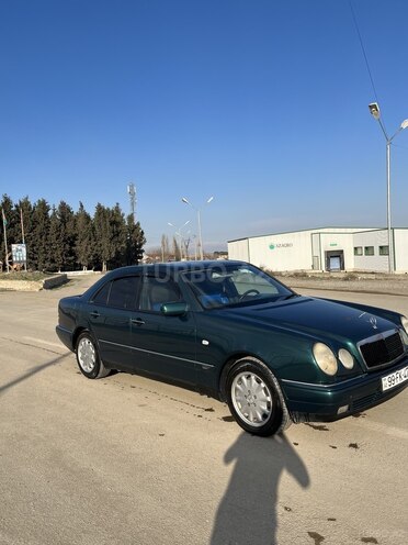 Mercedes E 200 1998, 257,000 km - 2.0 л - Şəmkir
