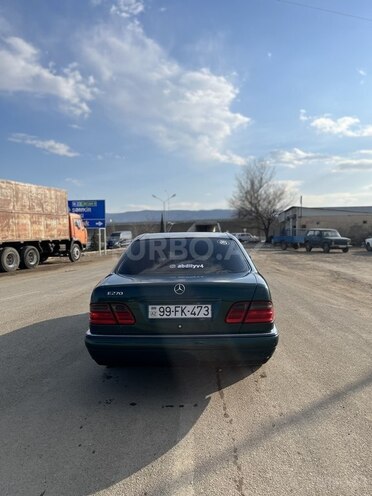 Mercedes E 200 1998, 257,000 km - 2.0 л - Şəmkir